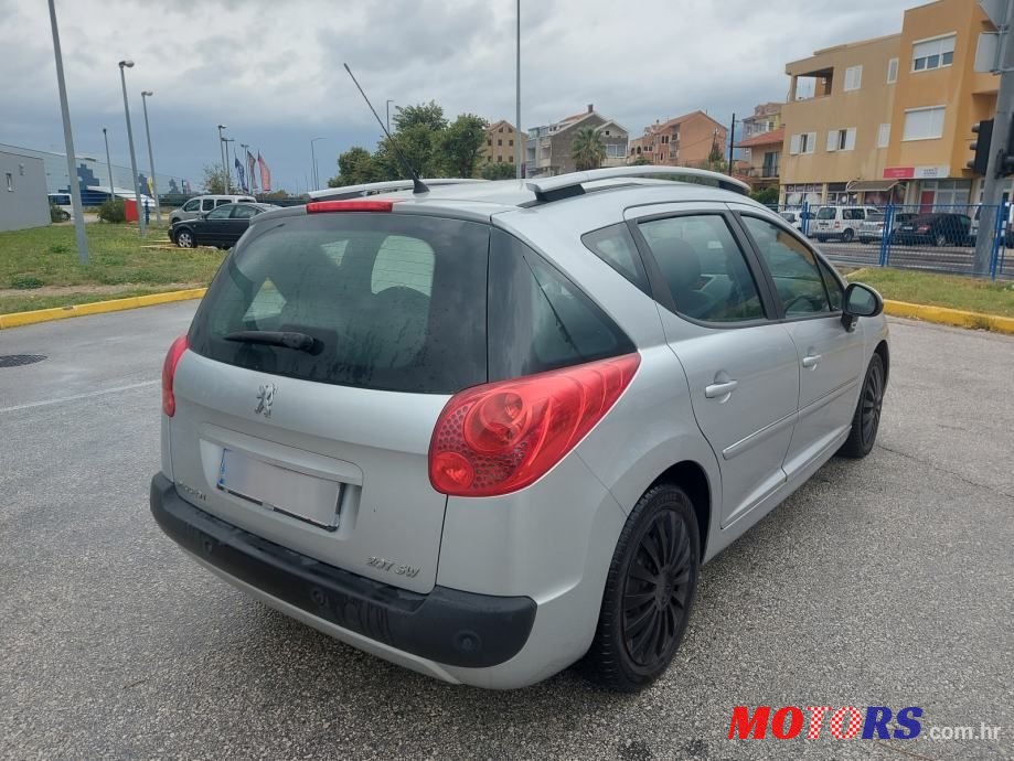 2011' Peugeot 207 Sw photo #3