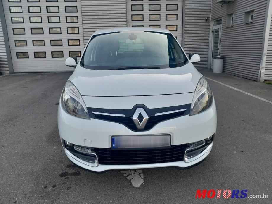 2015' Renault Scenic 1.5 Dci photo #2