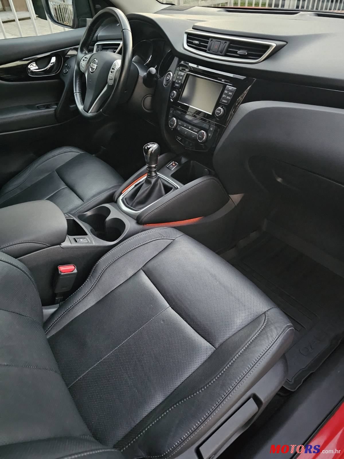 2015' Nissan Qashqai 4Wd 1,6 Dci photo #6