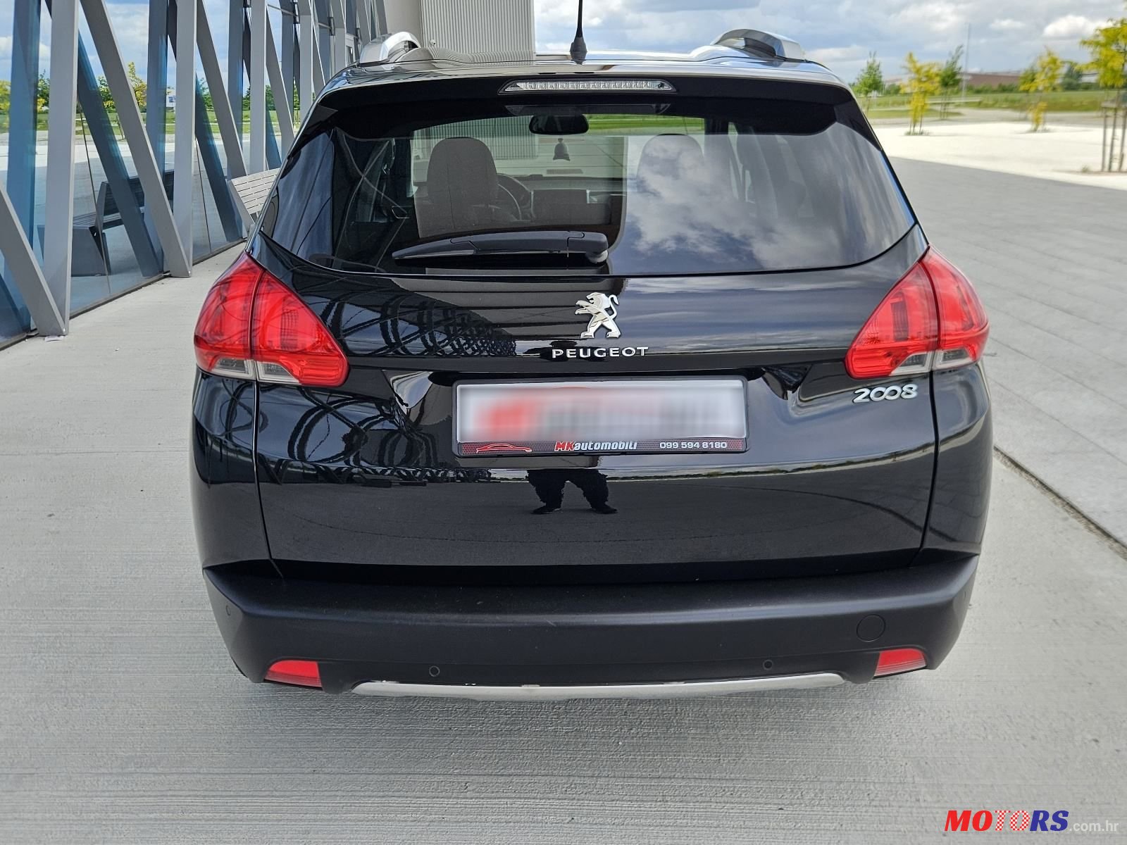 2015' Peugeot 2008 1,2 photo #5