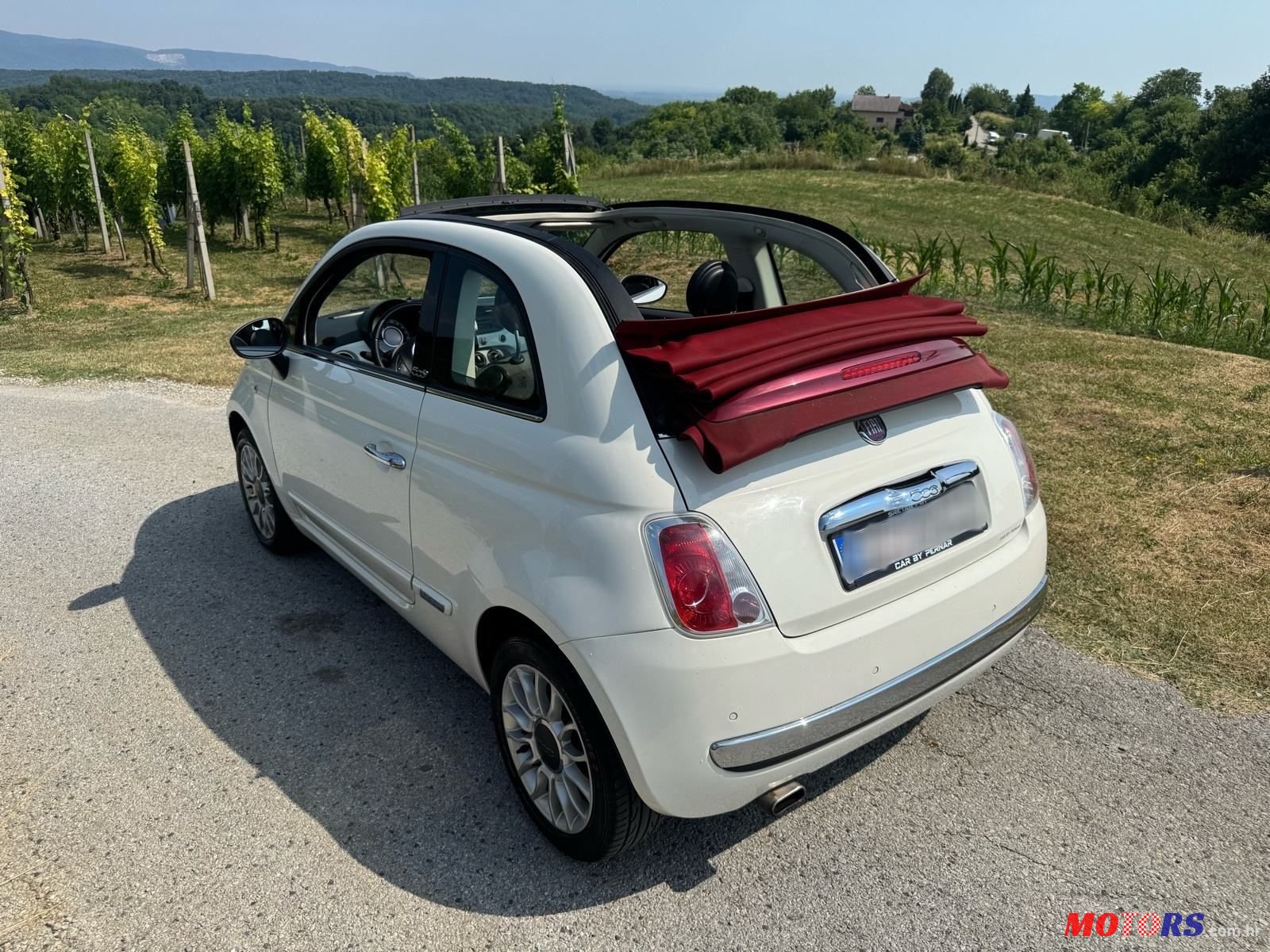 2011' Fiat 500 photo #1