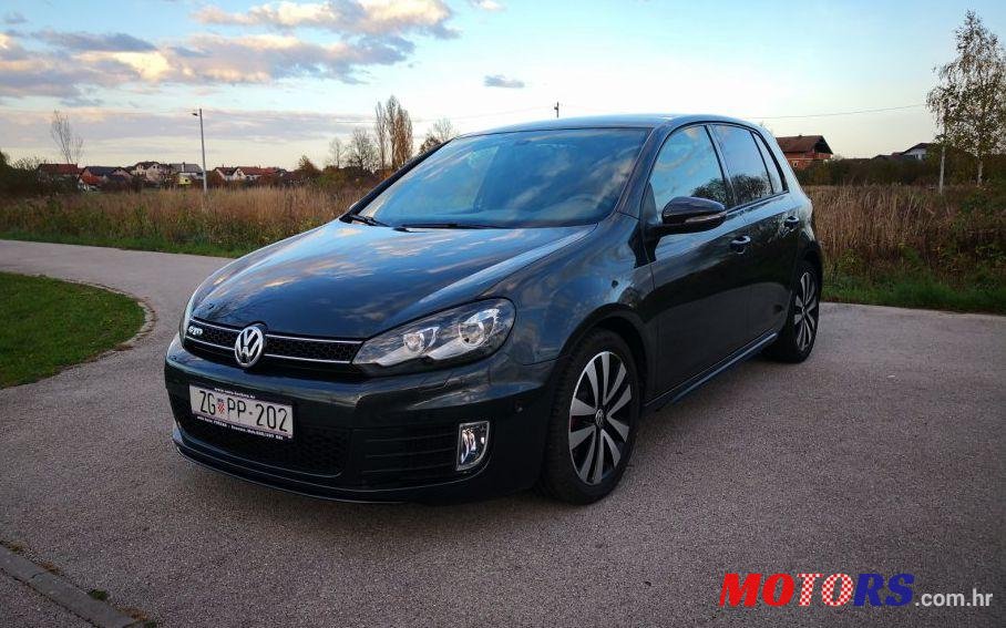 2011' Volkswagen Golf VI 2,0 Tdi photo #1