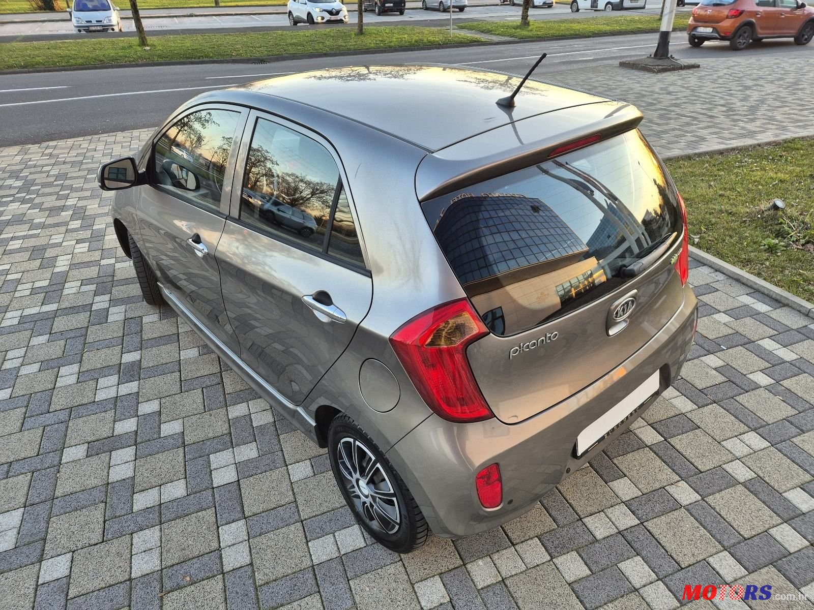 2012' Kia Picanto 1,0 Lx photo #5