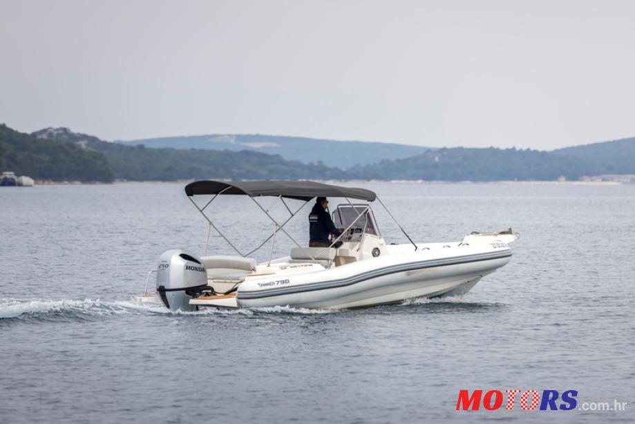 2021' Marlin 790 photo #1