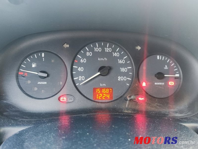2001' Renault Clio 1,2 photo #5