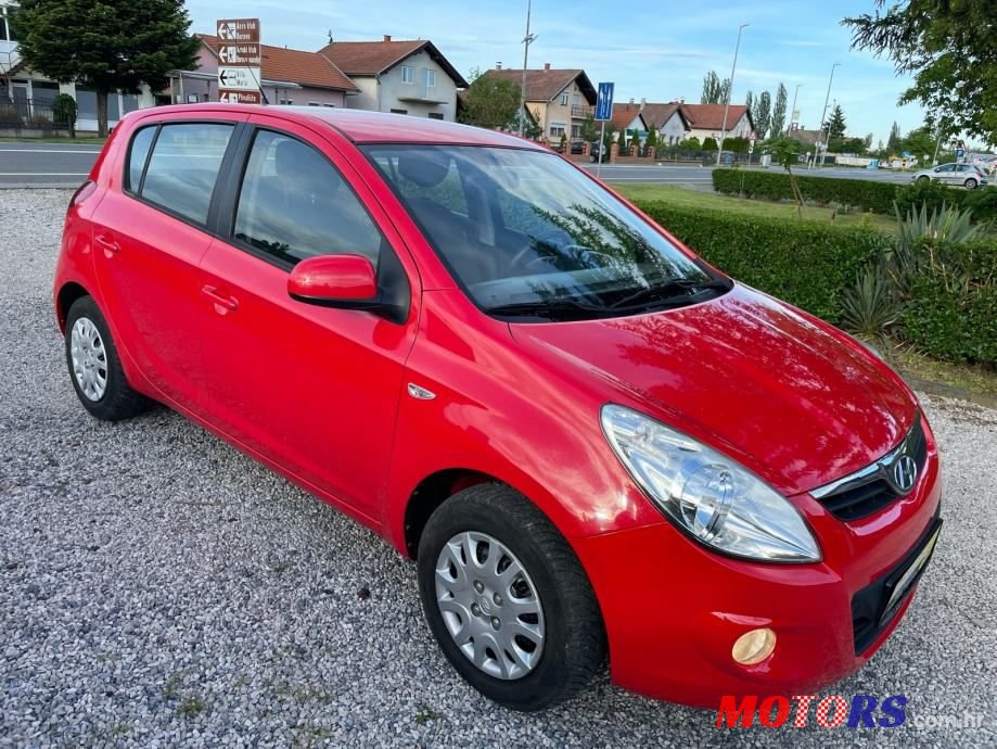 2010' Hyundai i20 1,4 Crdi photo #5