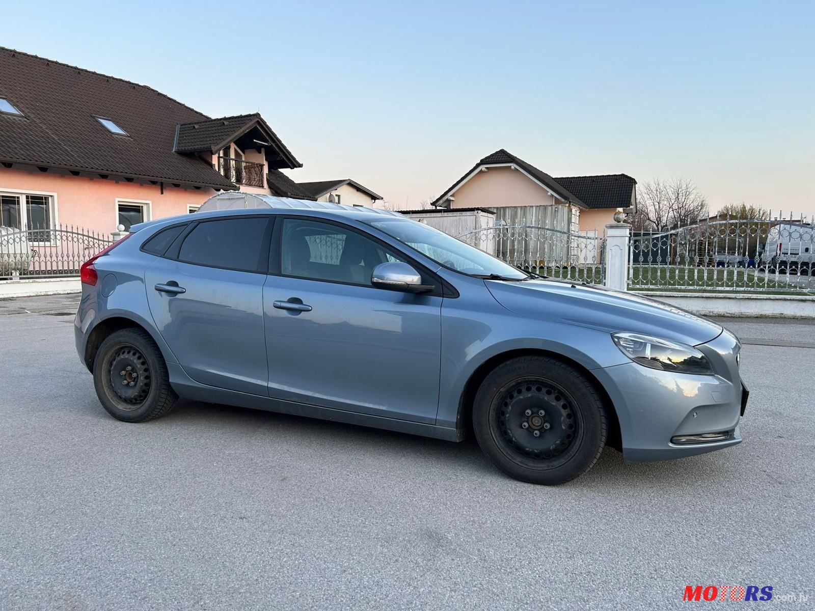 2016' Volvo V40 D2 photo #4