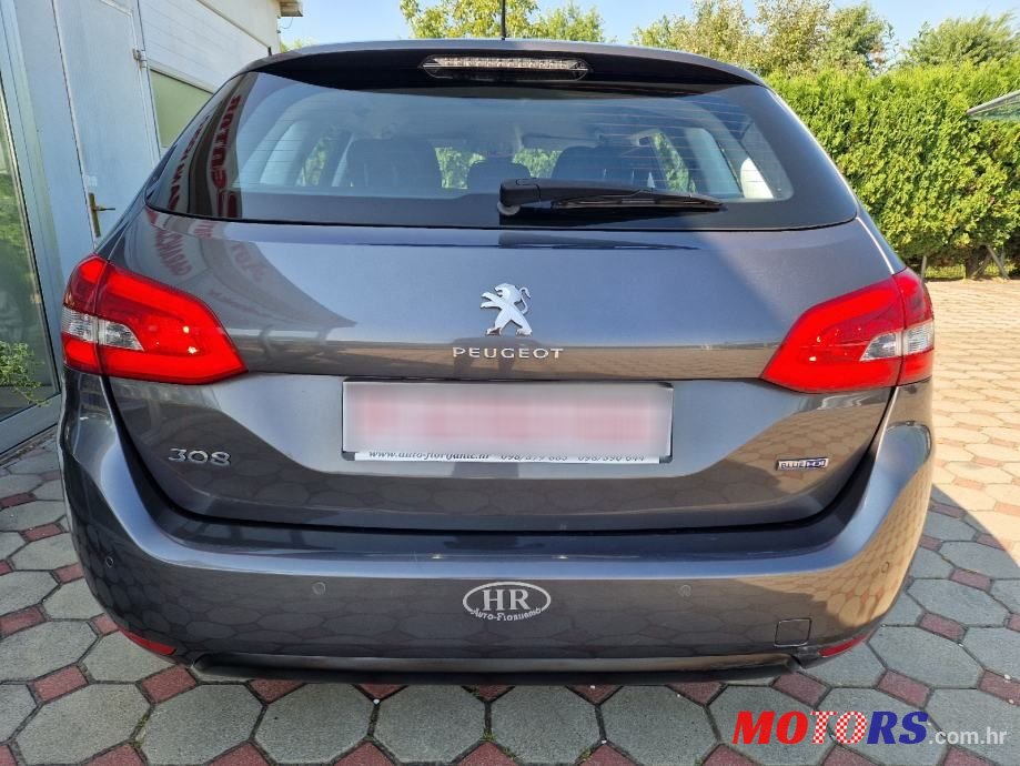 2016' Peugeot 308 Sw photo #6