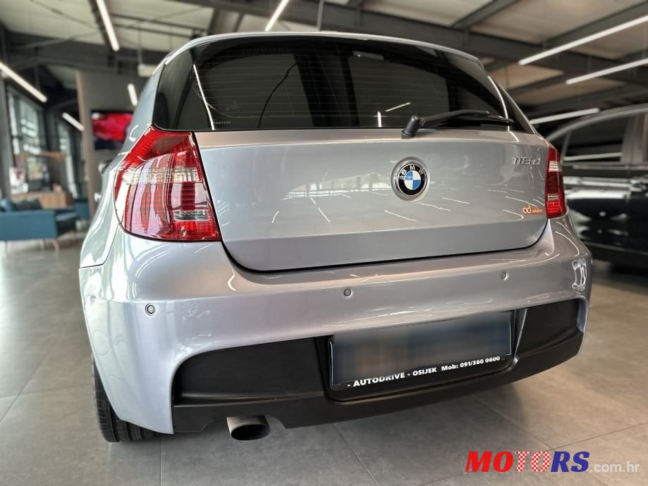 2010' BMW Serija 1 118D photo #6