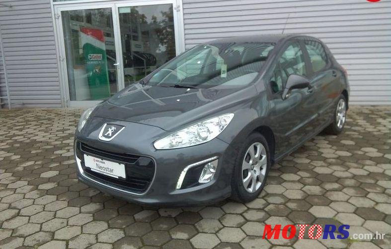 2013' Peugeot 308 1,6 E-Hdi Automatic photo #1