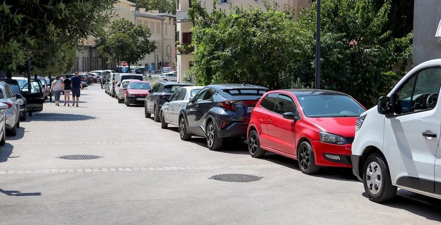 Pojavila se nova prevara. Evo što trebate napraviti nađete li poruku pod brisačem