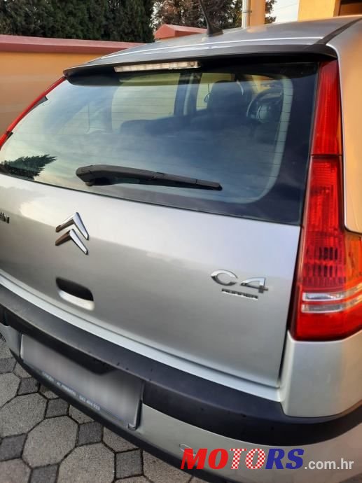 2008' Citroen C4 1,6 Hdi 16V photo #1