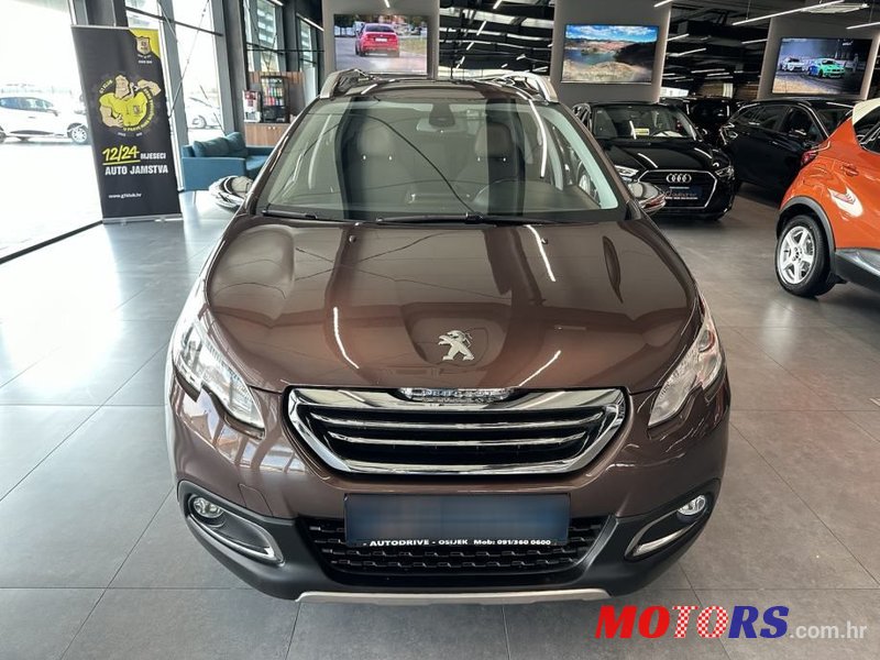 2015' Peugeot 2008 photo #2