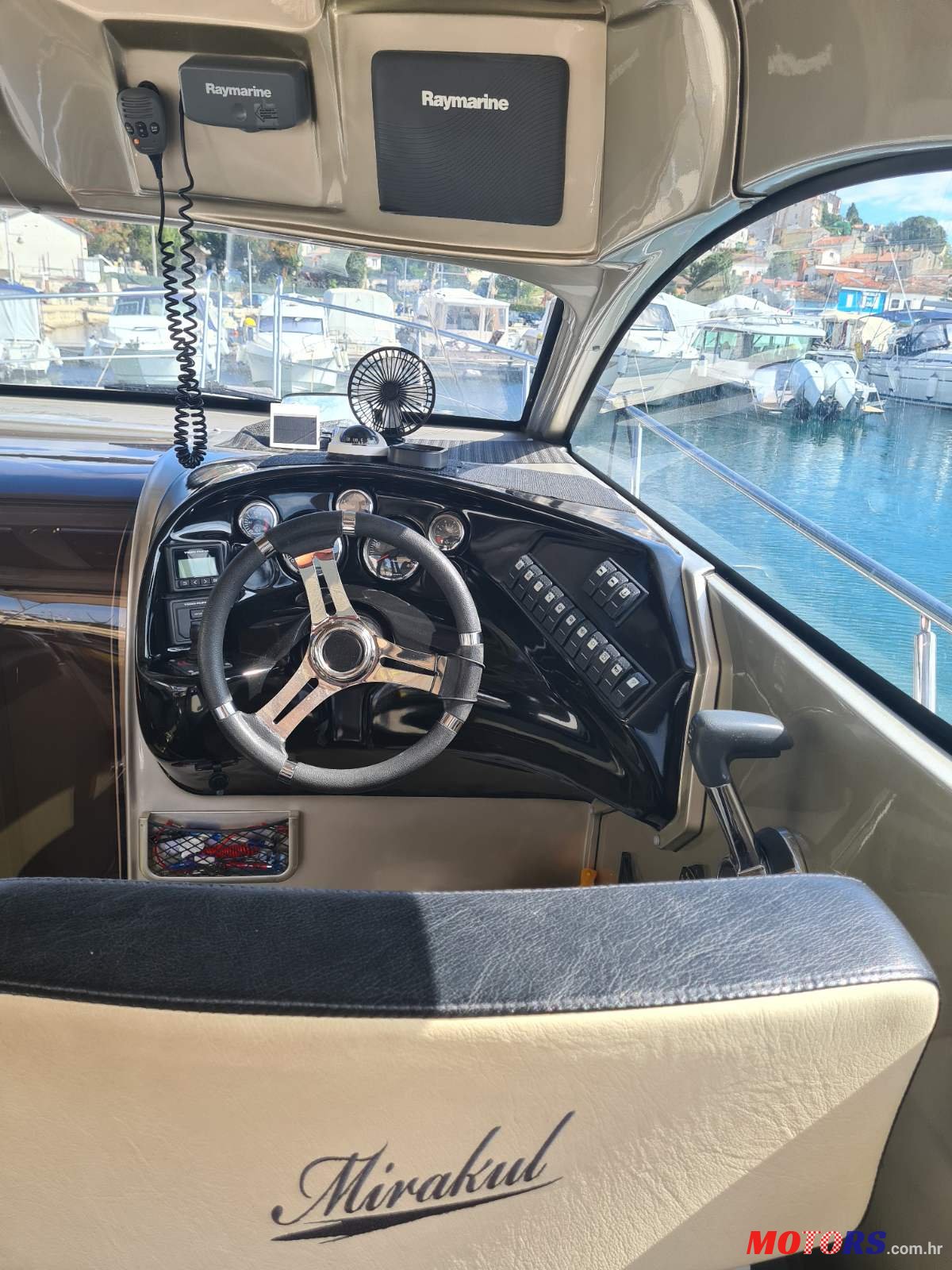 2015' Mirakul 30 photo #5