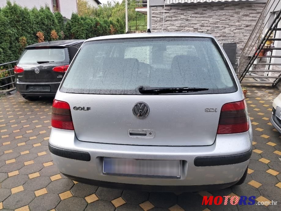 2001' Volkswagen Golf IV 1,9 Sdi photo #3