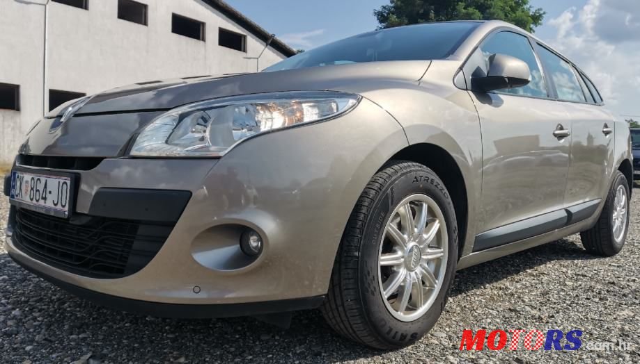 2010' Renault Megane Grandtour 1,5 Dci Edc photo #2