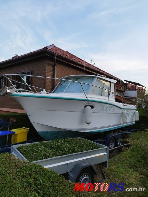 2002' Ocqueteau 715 photo #2