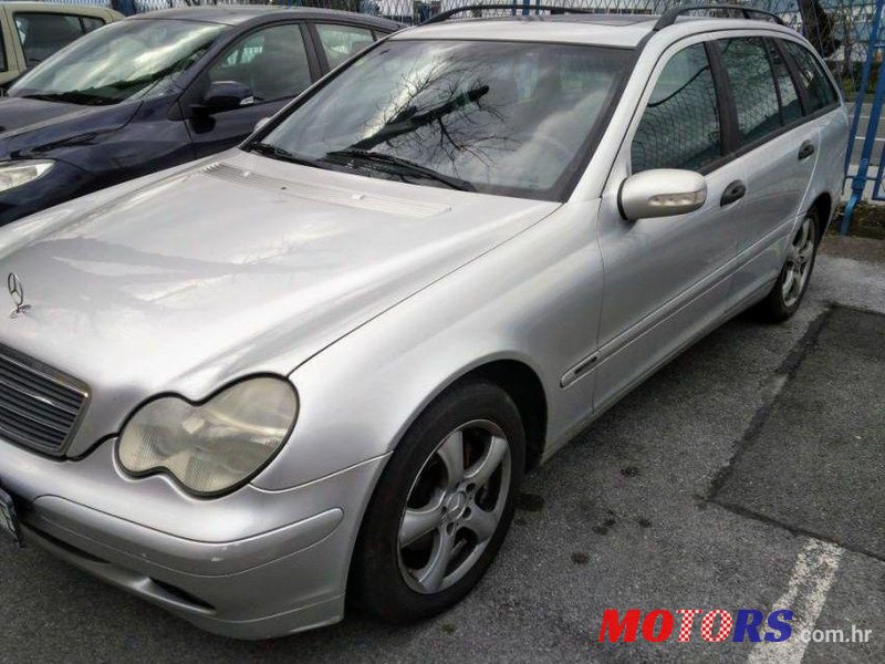 2001' Mercedes-Benz C-Klasa 220 Classic photo #1