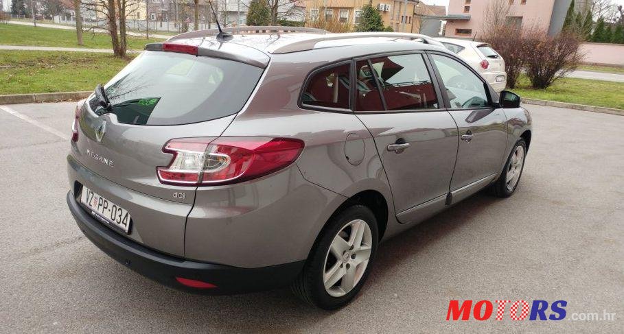 2014' Renault Megane Grandtour photo #1