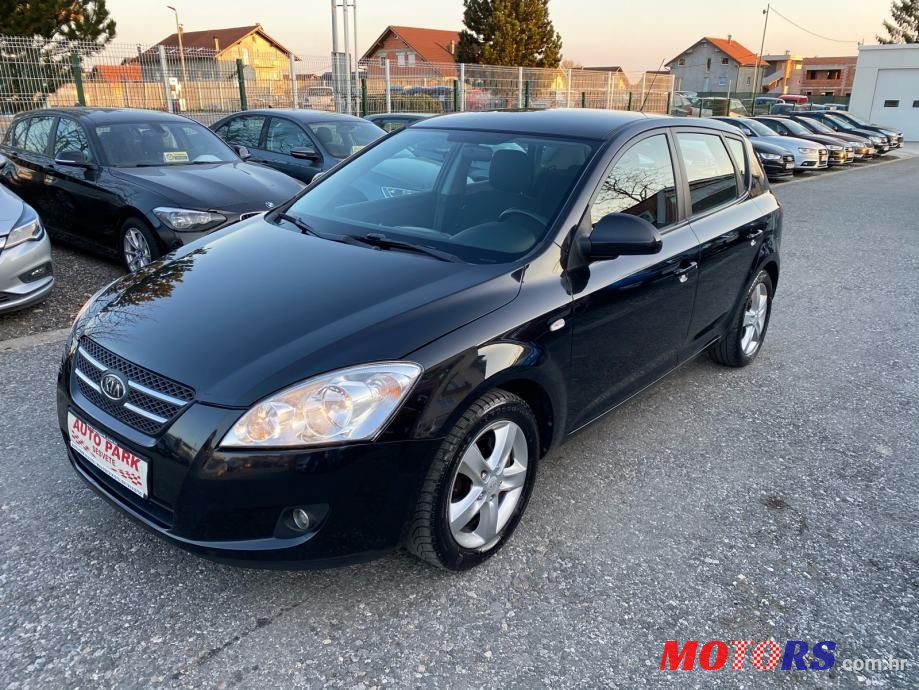 2009' Kia Ceed 1,6 Crdi Ex Sport photo #1