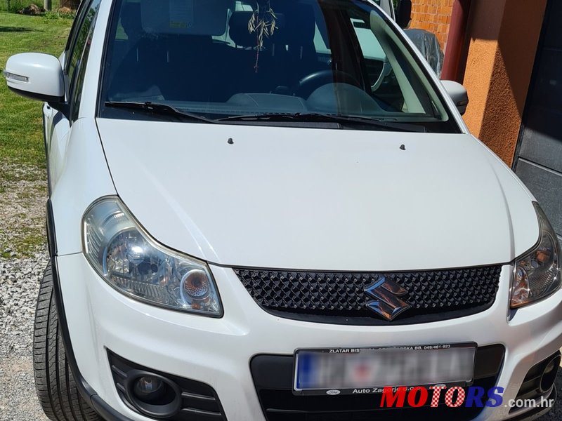 2013' Suzuki SX4 1,6 Glx photo #1
