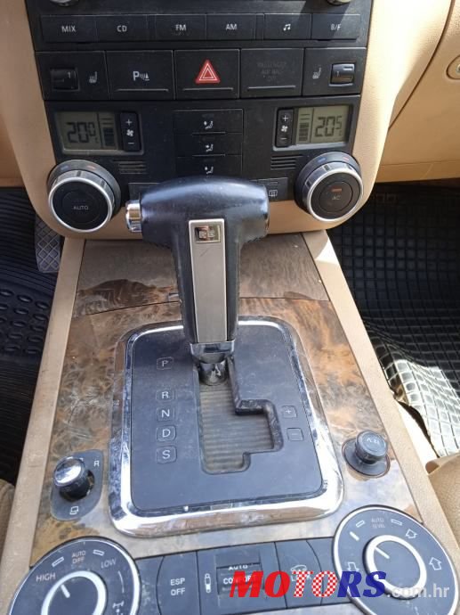 2007' Volkswagen Touareg 2,5 R5 Tdi photo #6