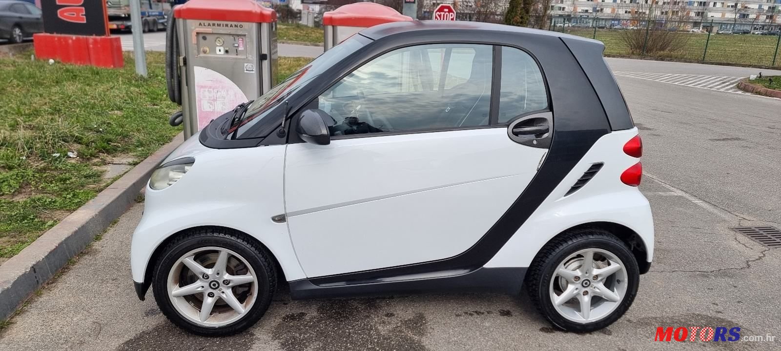 2008' Smart Fortwo photo #1