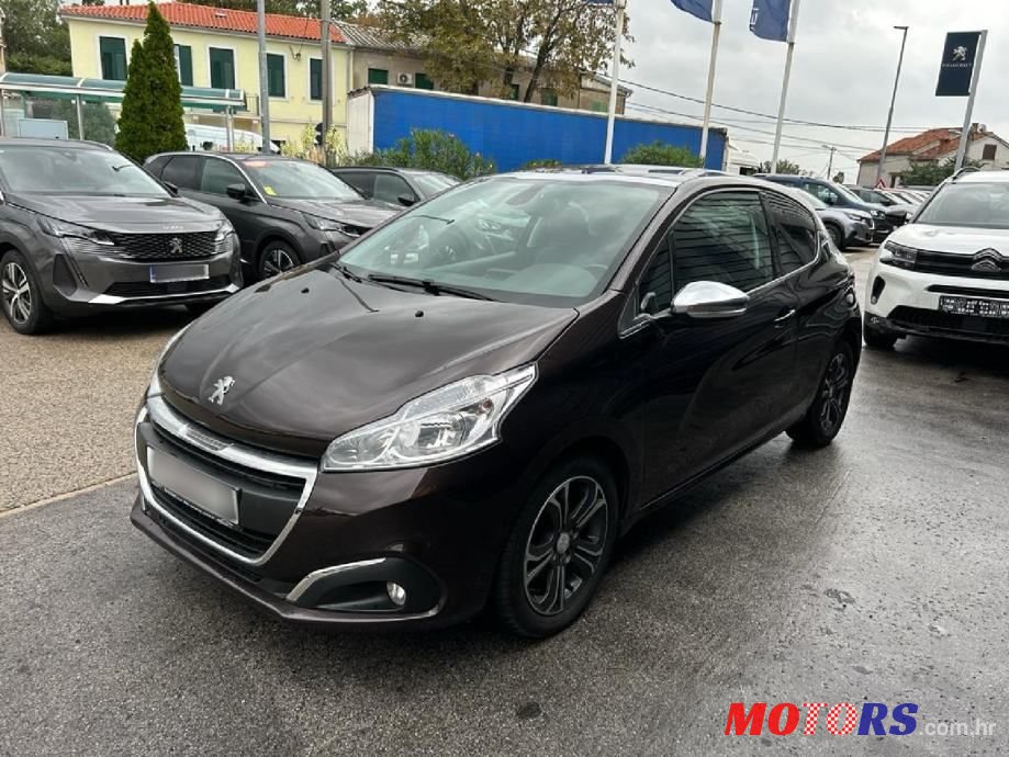 2012' Peugeot 208 1,6 E-Hdi photo #1