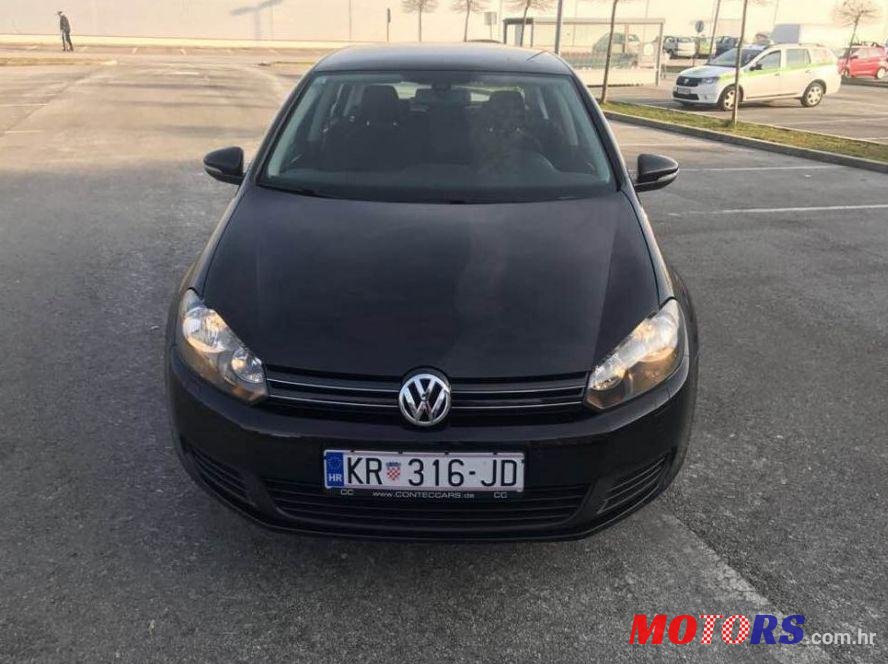 2011' Volkswagen Golf VI 1,6 Tdi photo #2