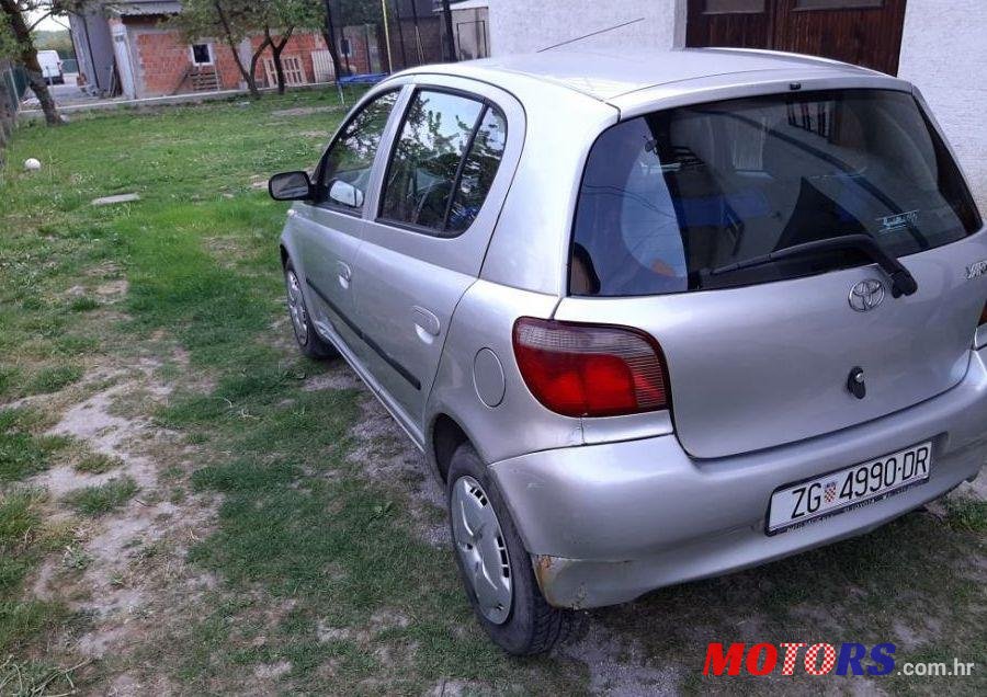 2003' Toyota Yaris photo #3