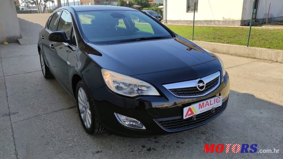 2011' Opel Astra 1,4 photo #3