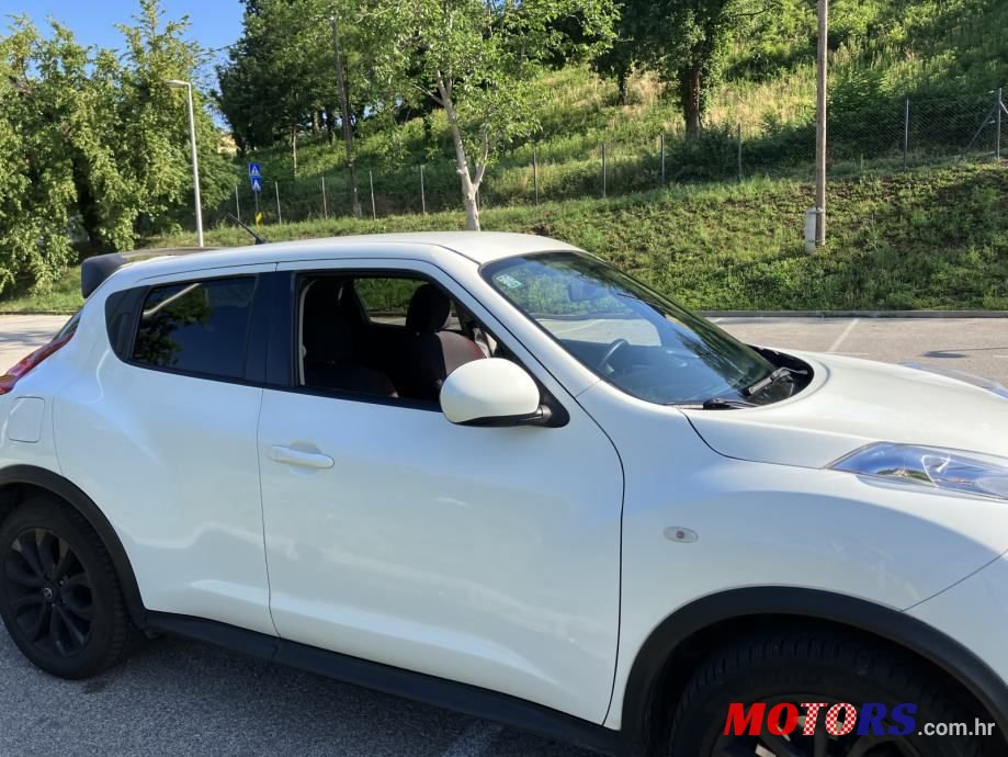 2011' Nissan Juke photo #4