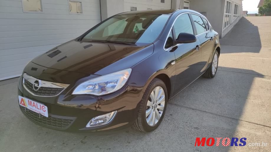 2011' Opel Astra 1,4 photo #1