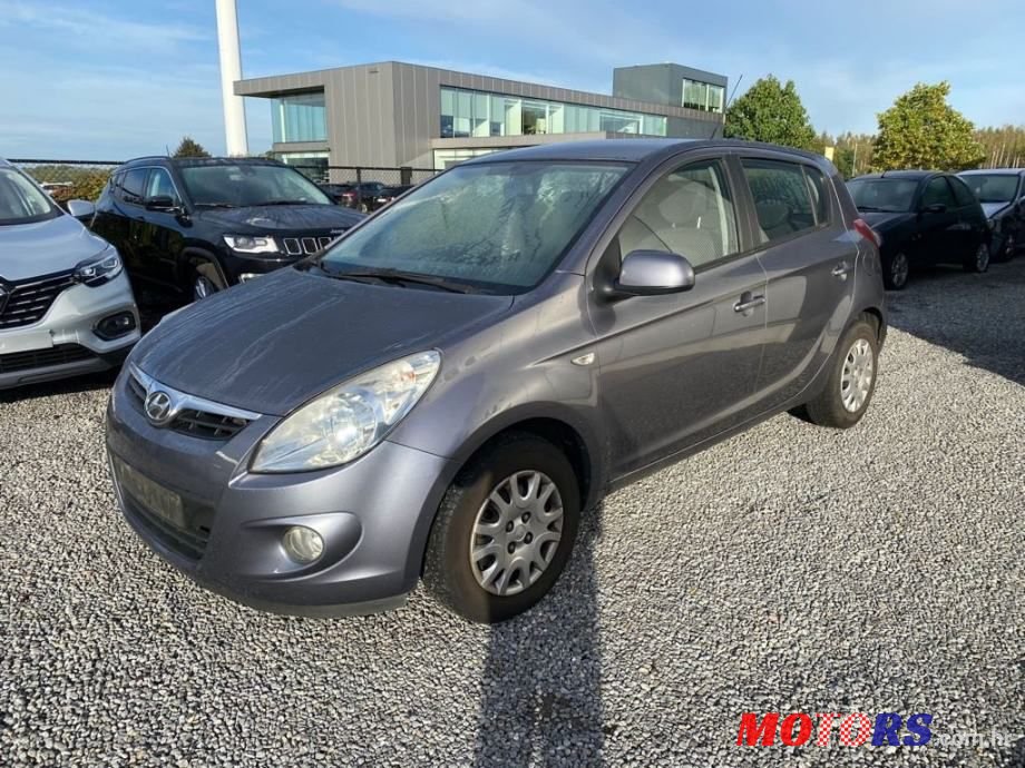 2010' Hyundai i20 photo #2