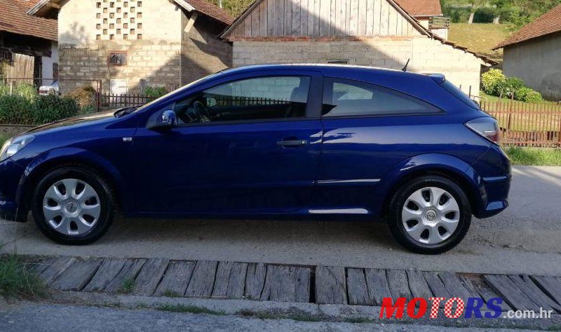 2006' Opel Astra Coupe 1,4 16V photo #1