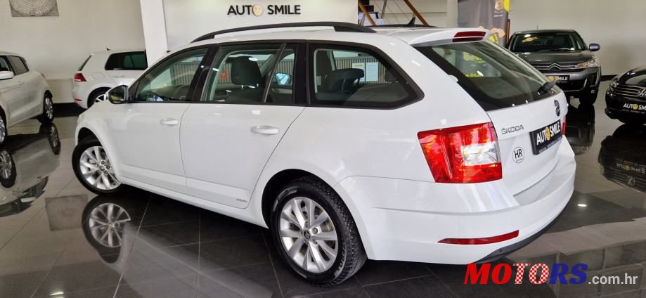 2018' Skoda Octavia Combi photo #6