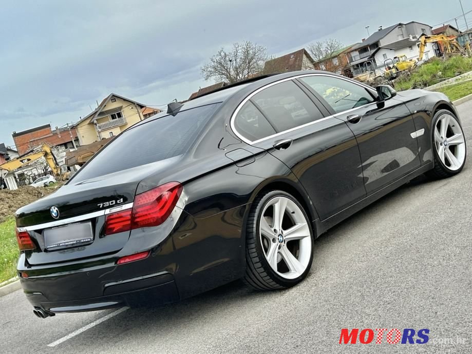 2014' BMW Serija 7 730D photo #4