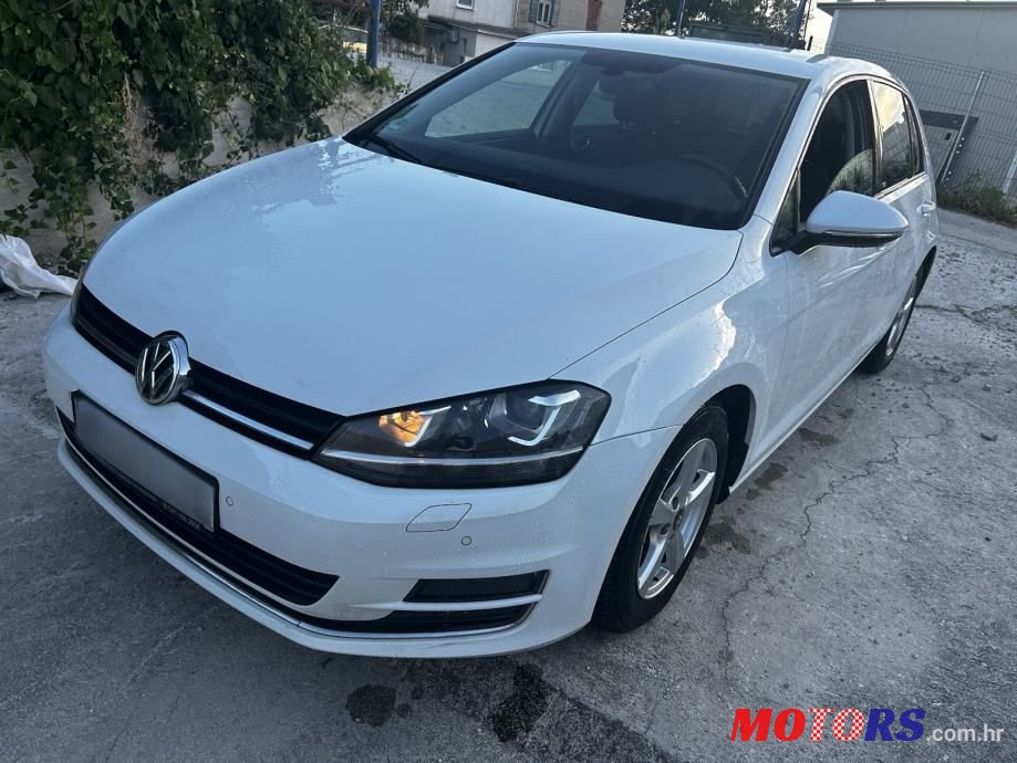 2017' Volkswagen Golf VII photo #3