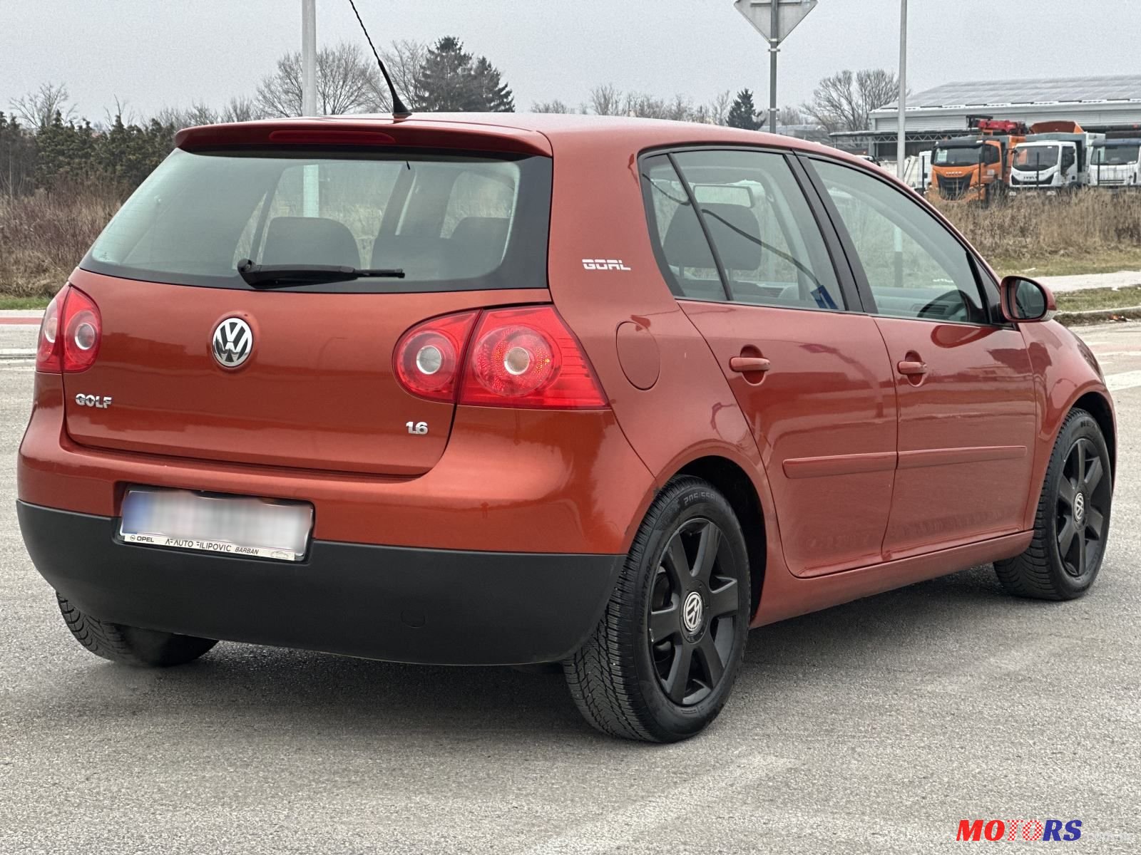 2006' Volkswagen Golf V 1,6 photo #6