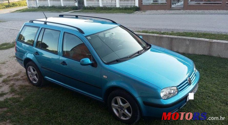2004' Volkswagen Golf Iv Variant photo #2