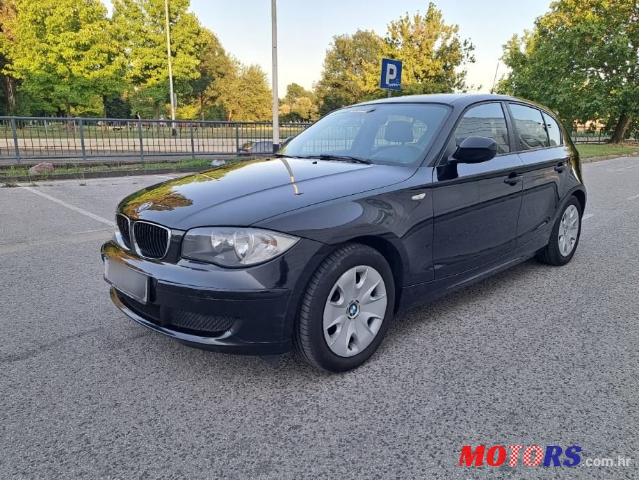 2010' BMW Serija 1 116D photo #1