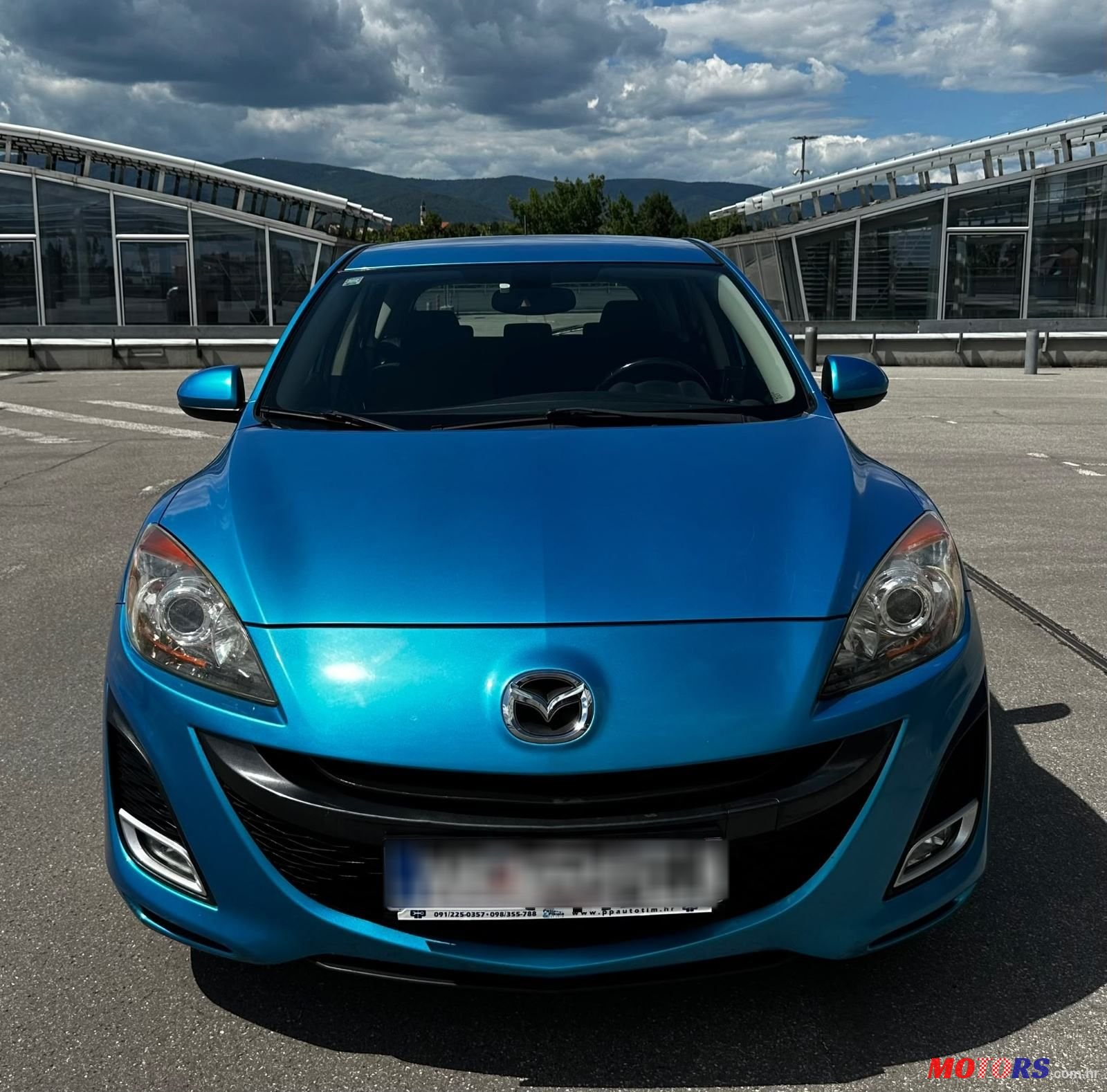 2009' Mazda 3 Cd110 photo #2