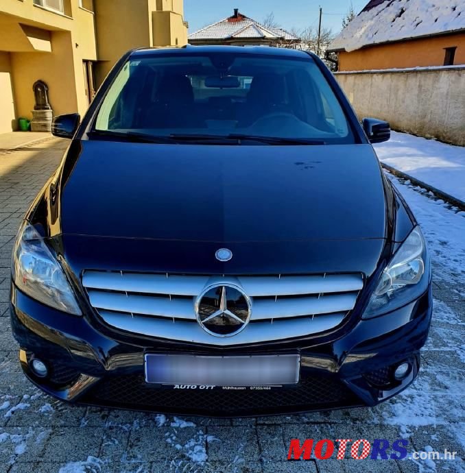2013' Mercedes-Benz B-Klasa 180 Cdi photo #3