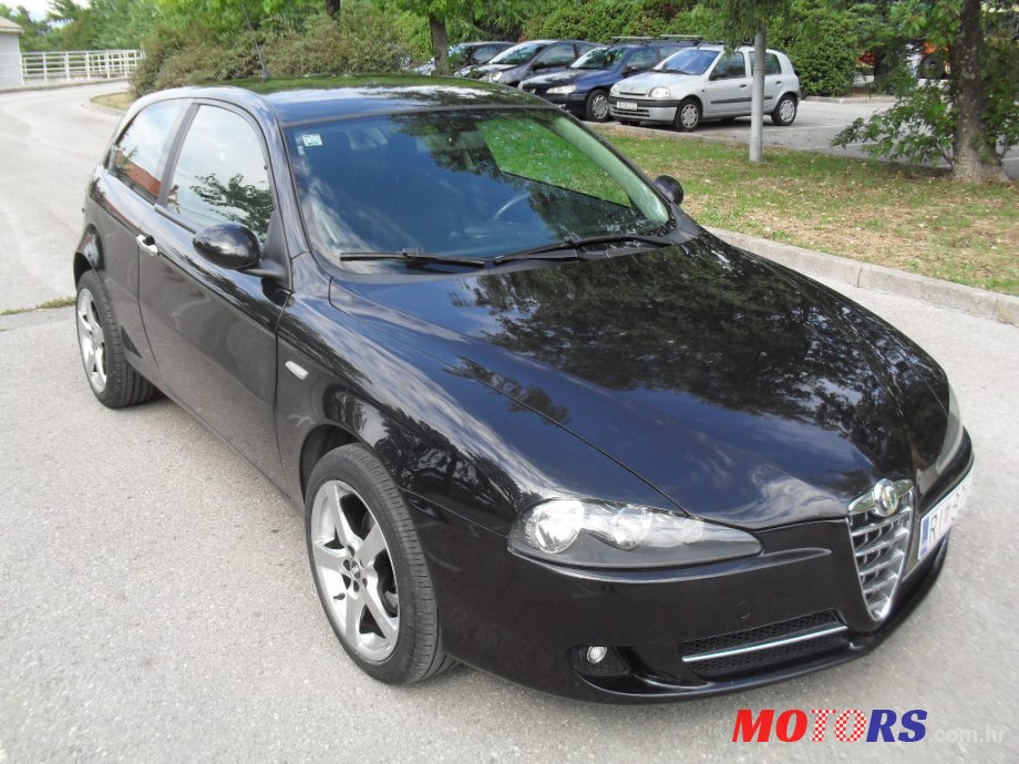 2007' Alfa Romeo 147 photo #1