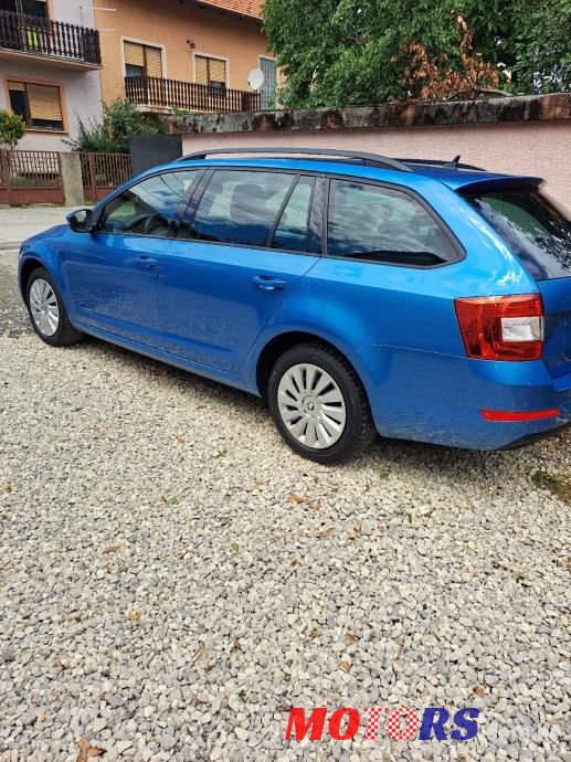 2016' Skoda Octavia Combi photo #2