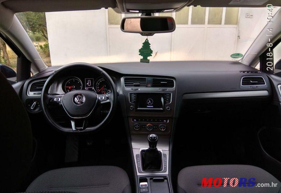 2013' Volkswagen Golf VII 1,6 Tdi Bmt photo #2