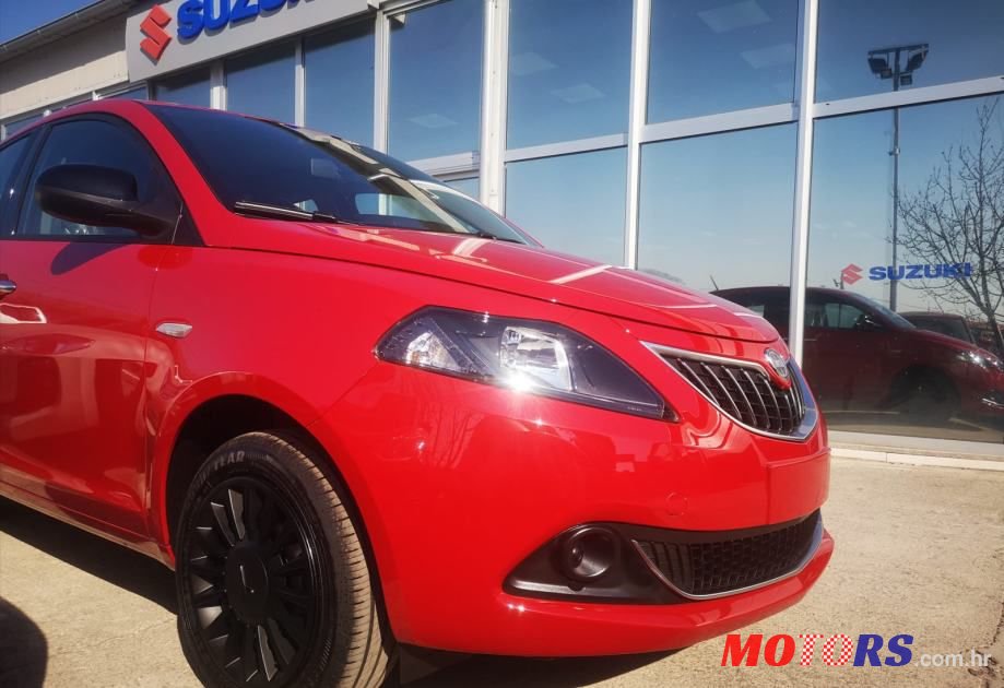 2022' Lancia Y 1.0 photo #2