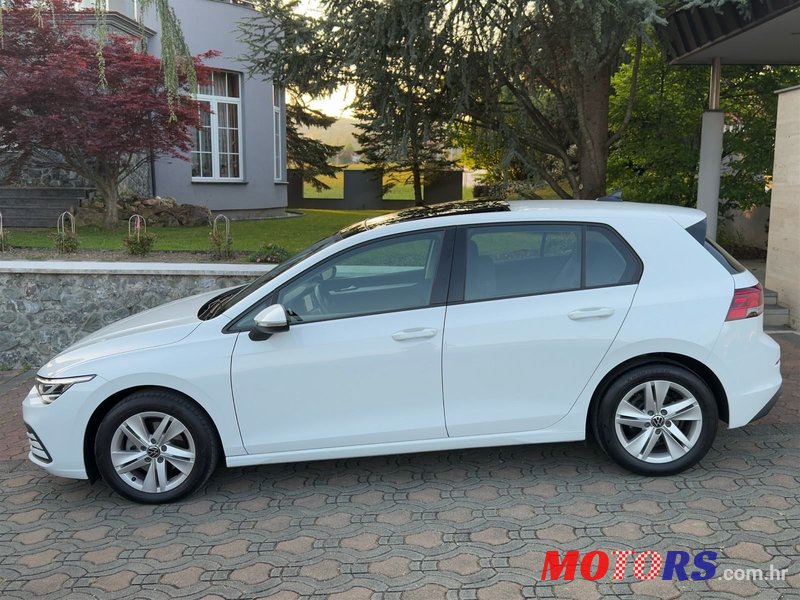2021' Volkswagen Golf VIII 2,0 Tdi photo #3