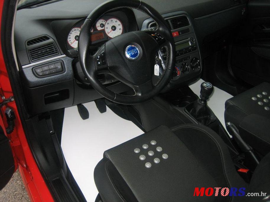 2006' Fiat Grande Punto 1,3 Multijet 16V photo #1