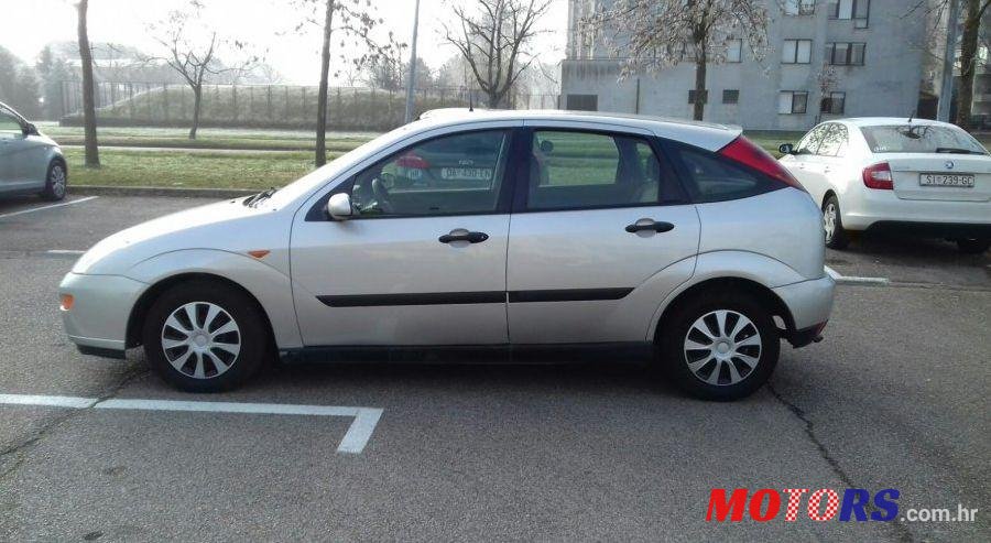 2001' Ford Focus 1,8 photo #2